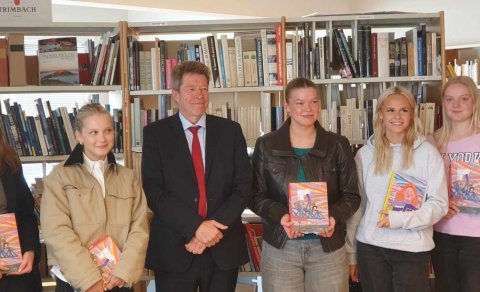 Þær Embla og Sylvía lengst til hægri